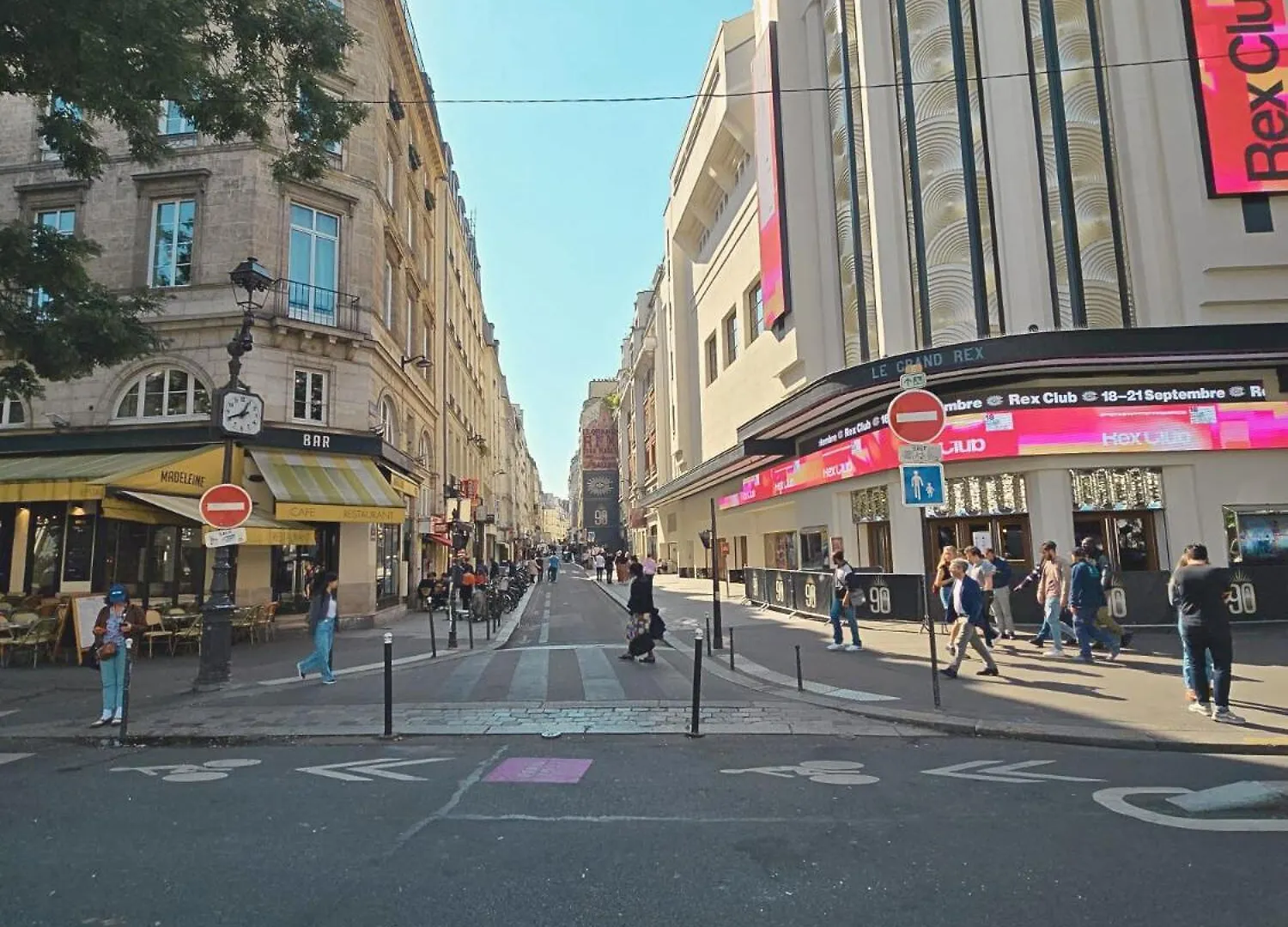 Studio Grands Boulevards París Francia